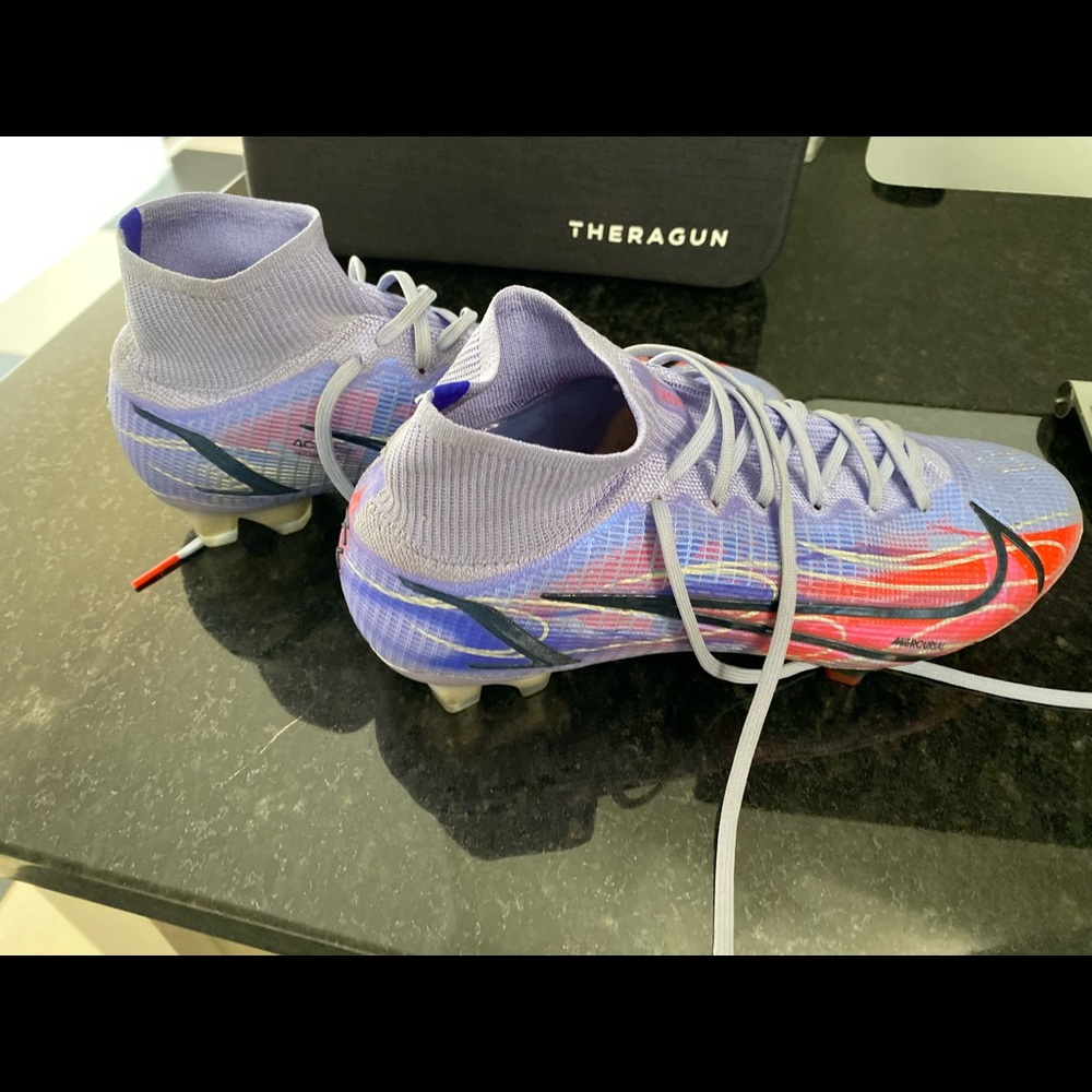 Nike flyknit soccer cleats.